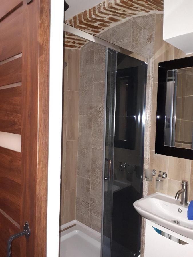 Апартаменты Cozy Loft в самому центрі Львова Экстерьер фото